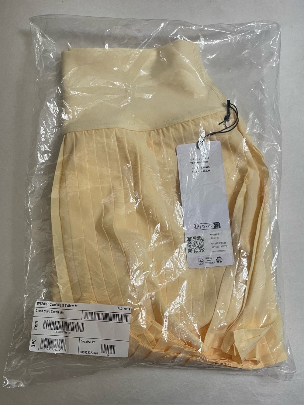 Alo Yoga NWT Grand Slam Tennis Skirt Shorts Underneath Candlelight Yellow Size M - Picture 3 of 9